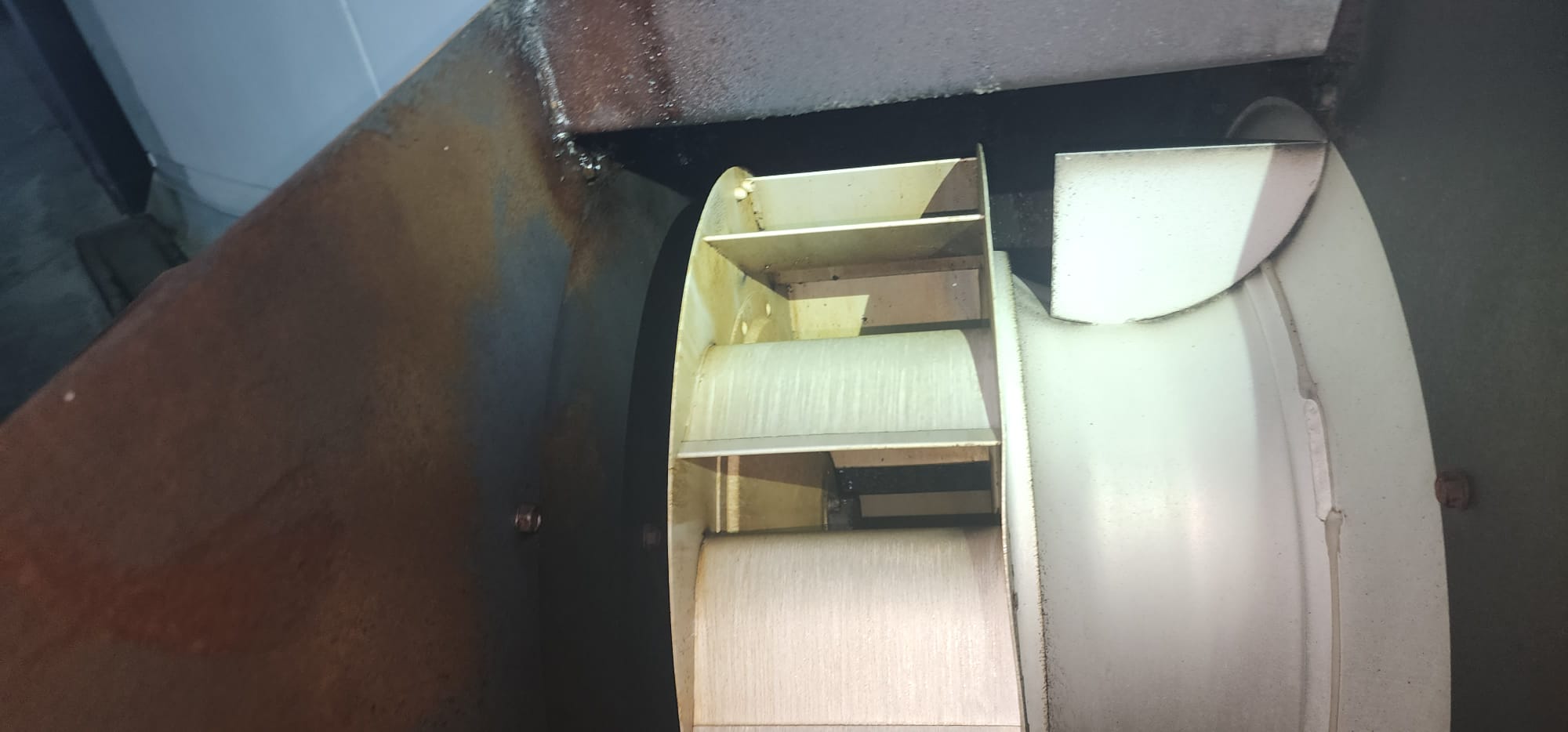 Polished stainless steel kitchen exhaust ductwork
